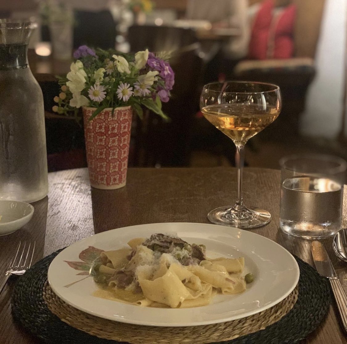 staralfriston's tweet photo. The Star is looking forward to welcoming non resident guests for lunch and dinner from Monday 11 October. Book a table at https://t.co/vWUBkbcRAy or call 01323 870495 #thestaralfriston #thepolizzicollection #alfriston #southdowns #eastsussex #alexpolizzi #olgapolizzi https://t.co/BYlEVIpL5r