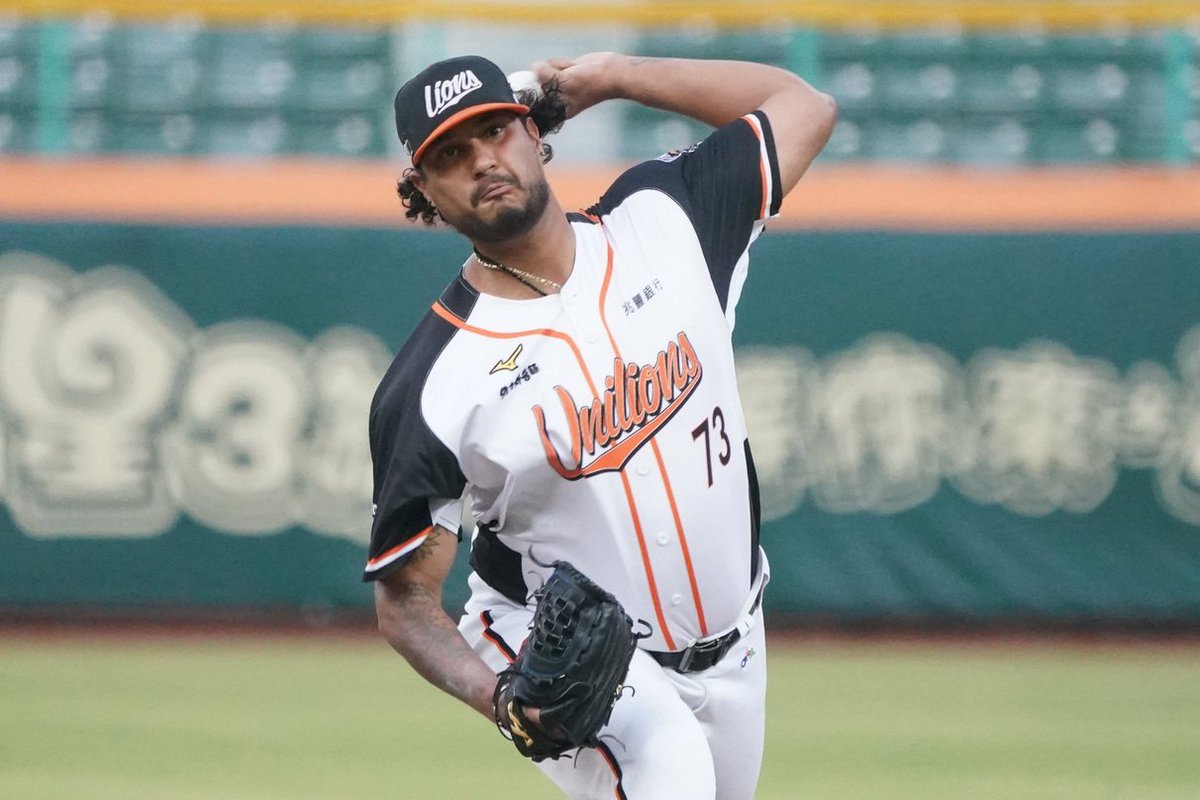 IgnacioSerrano's tweet photo. Félix Doubront domina otra vez en Taiwán y el #Magallanes sigue a la espera. El éxito del zurdo en la china insular puede limitar su aporte a los #Navegantes, pero por lo pronto aprovecha para brillar en la CPBL. La nota [+VIDEO]: https://t.co/tol6YRiSGd https://t.co/osJxqUXOk3