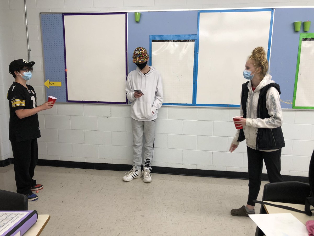 GoslinK123's tweet image. Today in #MTH1W we did the Candy Drop activity. 

Did you collect more Candy than Elis? 

Who has a faster rate? 

Do you think Elis cheated? 
(How could Elis have cheated?)
#linearRelations #dataCollection #rates