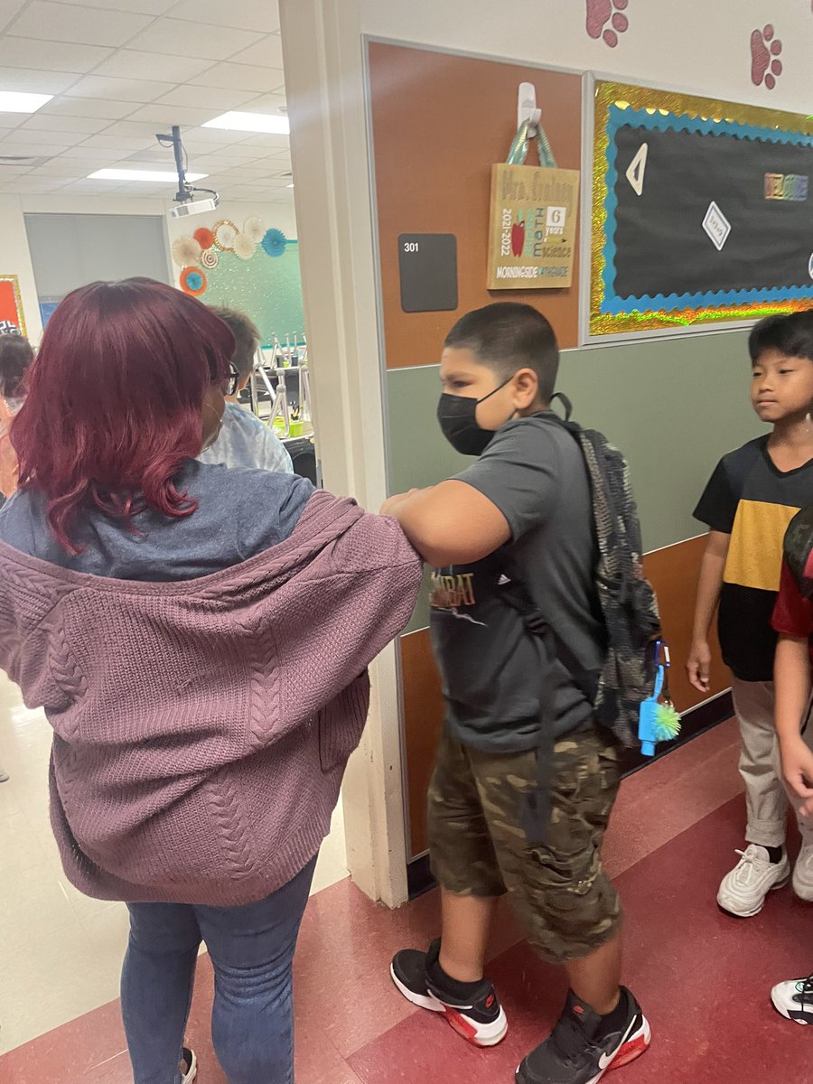 jenvankleef's tweet photo. Elbows? Fist Bump? Hug? Dancing? MES teachers start each day by connecting with kids! #allin #mesjoy @NicoleG_MES @EmilyLoftin4 @ElenaG4thgrade https://t.co/rYxOUZDUVn
