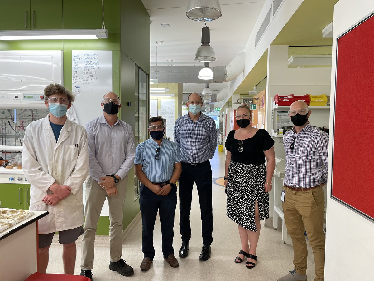 QDSAlliance's tweet photo. Congratulations to @advorgelect on his recent success in receiving a Hazardous Agent Challenge (HAC) grant courtesy of our friends at @DSI_VIC. Thankyou for the lab tour, we look forward to following your progress Professor Sonar 🧪 🧫
@QUT
#QDSACommunity #QDSA https://t.co/AGKiHnG39K