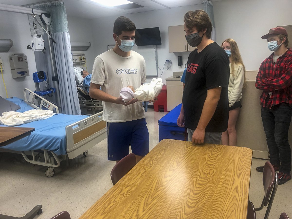 Students from <a href="/USD288/">Central Heights</a>, <a href="/celebrateOHS/">Ottawa High School</a>, <a href="/WellsvilleEagle/">Wellsville Eagles</a>, and @WFHS had a great time learning about <a href="/FlintHillsTech/">Flint Hills Tech</a>!

#TRIOworks