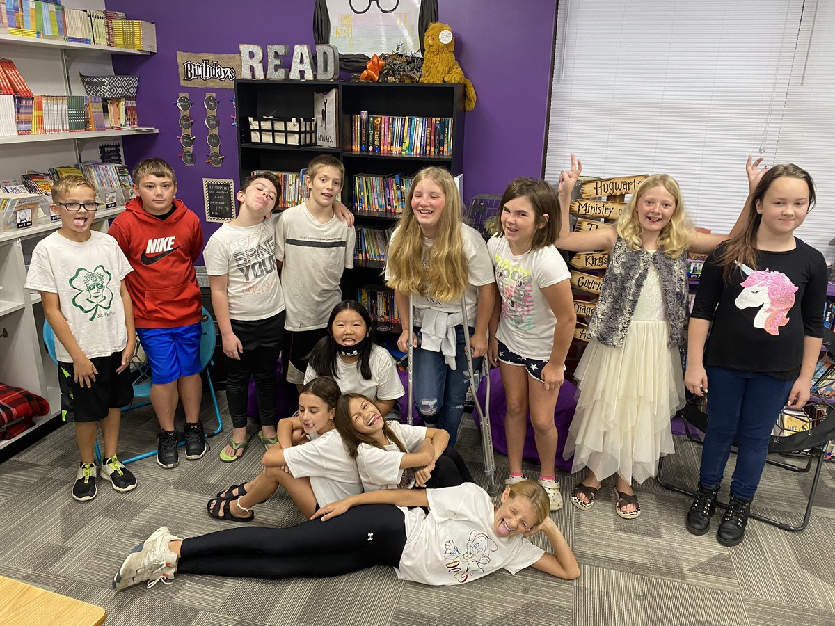 NatDJohnson's tweet photo. Class color day! Wearing our white and showing our 5th grade class spirit! 
#KCErocks #Homecoming2021
@KCEprincipal @WildKatNation1 https://t.co/etZcDUDZZ3