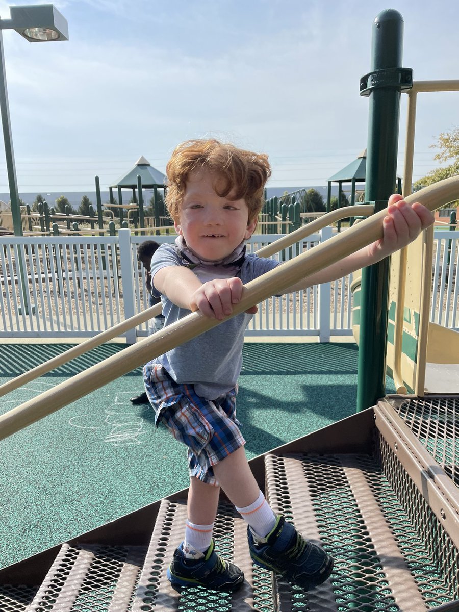 Monochrome day for Homecoming