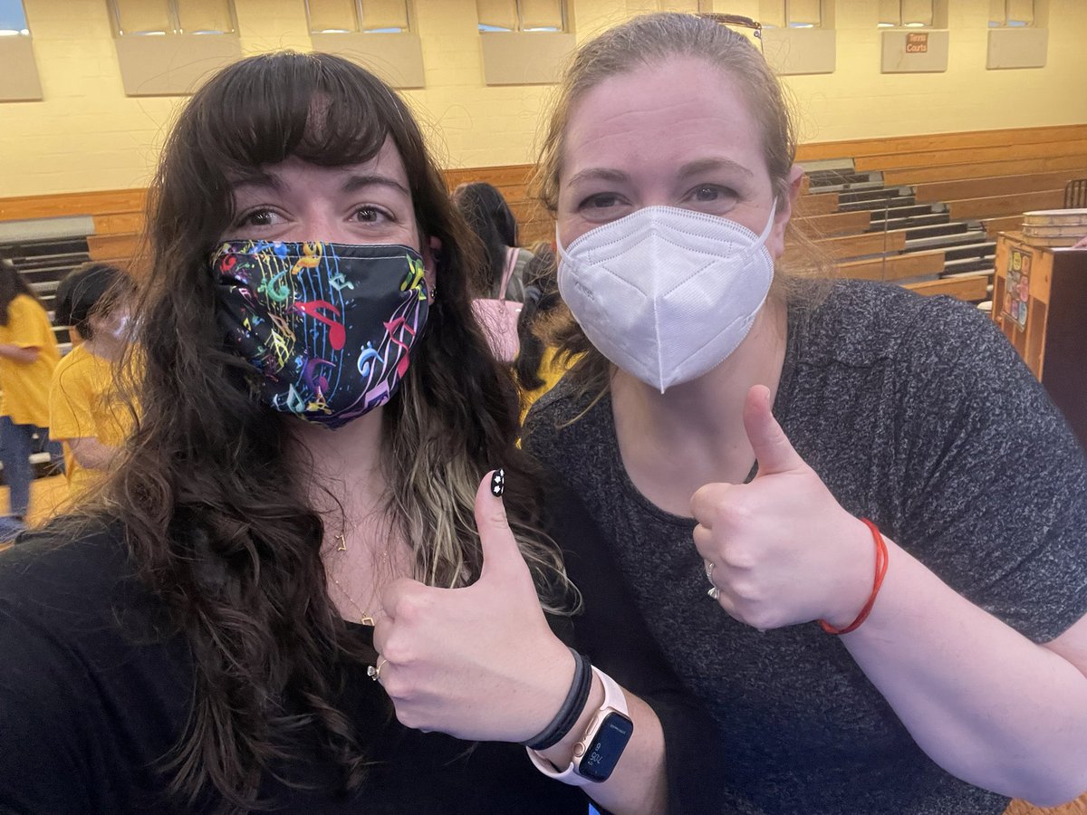 Congratulations on your first concert <a href="/RtmsChorus/">RTMS Chorus</a>!!! You’ve definitely brought a love of music to these students. They sounded amazing! Thanks to <a href="/mrsrobinsmusic/">Ariel Robins</a> for being my concert date 😘 It was so nice to see some former <a href="/ShakeragShark/">Shakerag Elementary School</a> and @FindleyOaks students! #fcsmusic