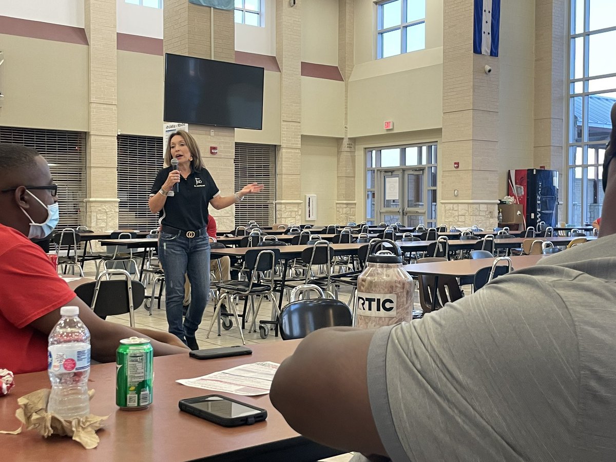 TBirdsVball's tweet photo. Our Fearless Leader Dr. Ball addressing our parents, students, teachers, and coaches about Proposition B which supports athletics! #tbirdvball #propositionB https://t.co/vLqcnEgbiv