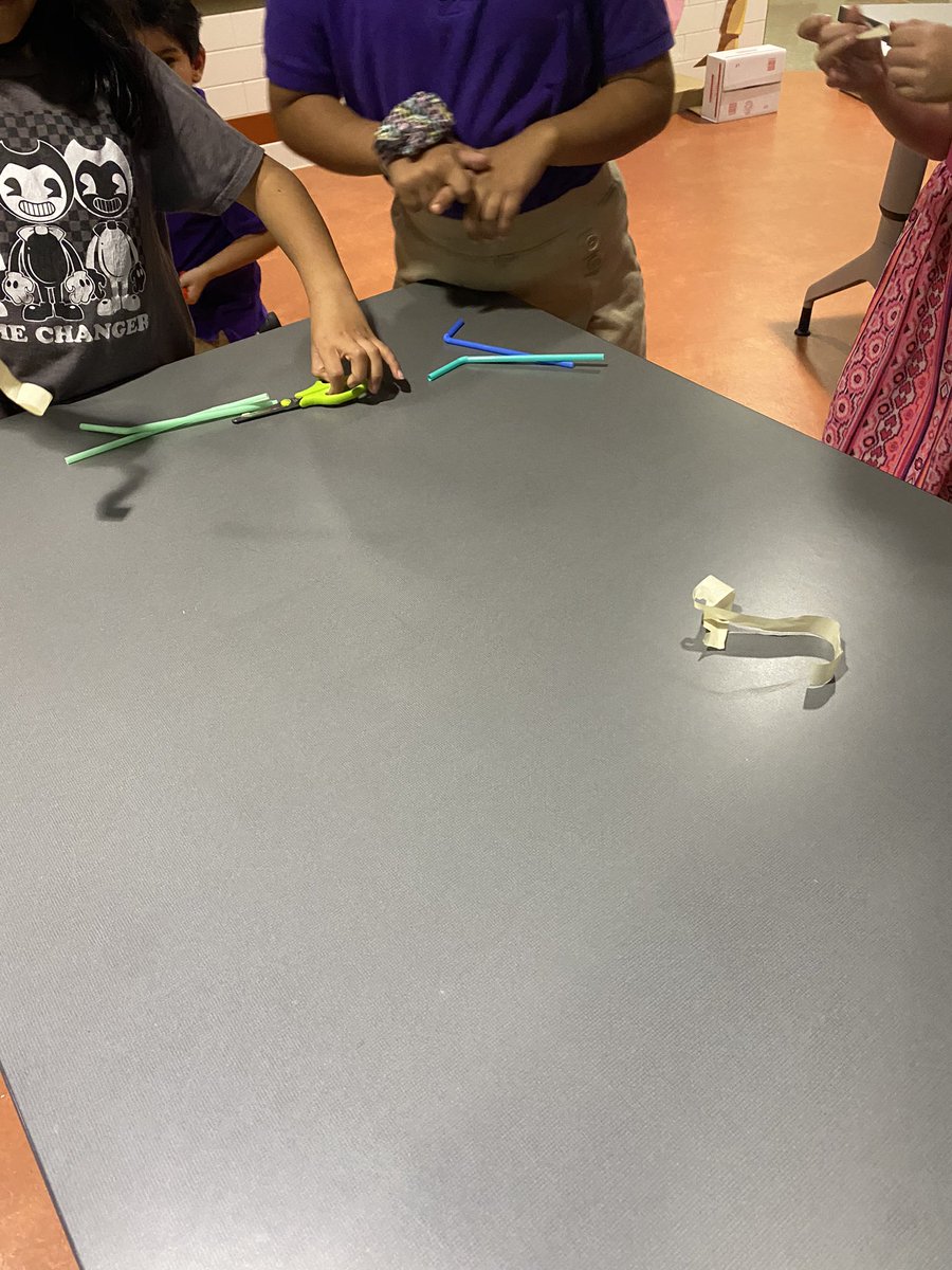 kahernandezPHE's tweet photo. #STEAM challenge today for our second graders was a hit! #teamSISD #PHE #intersessionfun https://t.co/XtYrZPjXRE