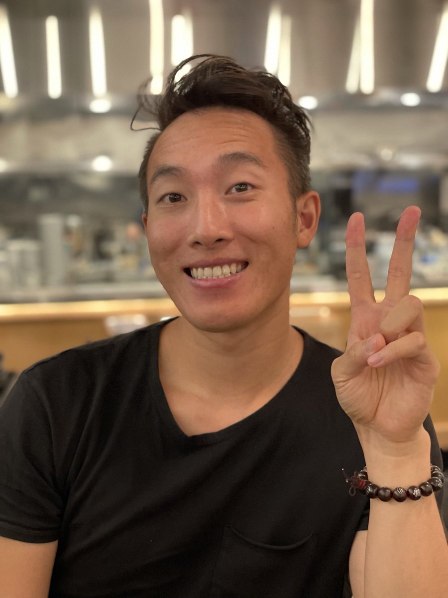 _alexqian's tweet photo. Hi everyone 🤍

Lots of new faces here so I want to share the timeline of my work here in the NFT space as well as my story as an artist, mental health activist, community builder, for those that aren’t familiar with my journey that led me here.

Settle in 🍿

A thread. 

1/15 https://t.co/qoTB5TuGBG
