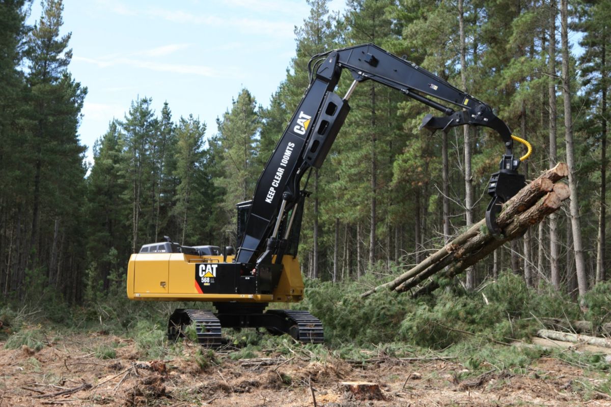 finningcanada's tweet photo. Meet Caterpillar's most productive forest machine, the 568! Its upgraded features allow your operators can move more trees, dirt and debris faster. Learn more: https://t.co/Ehs01grMve
#CATEquipment #HeavyDutyEquipment #Finning #FinningCA #Forestry #ForestryMachine https://t.co/izM4cHCgyr