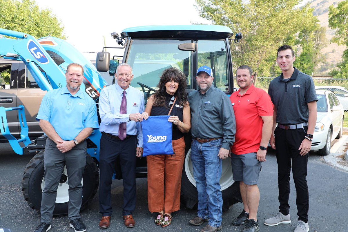 utahdieseltech's tweet photo. We love our industry partners.
#UtahDieselTech #Construction #ConstructionLife #Equipment #Machinery #HeaveyEquipmentOperator #NowHiring #Jobs #Jobsearch #BuildYourFuture #UtahJobs #WeBuildUtah https://t.co/A8LRwnfqNQ