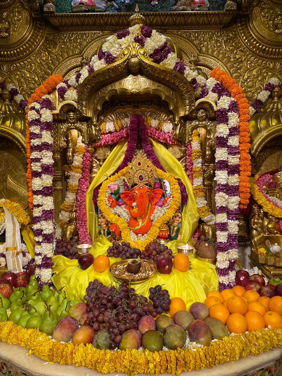 SVTMumbai's tweet photo. 🙏गणपती बाप्पा मोरया 🌺मंगलमूर्ती मोरया 🙏०७/१०/२०२१ https://t.co/Z6DFDmSDrm