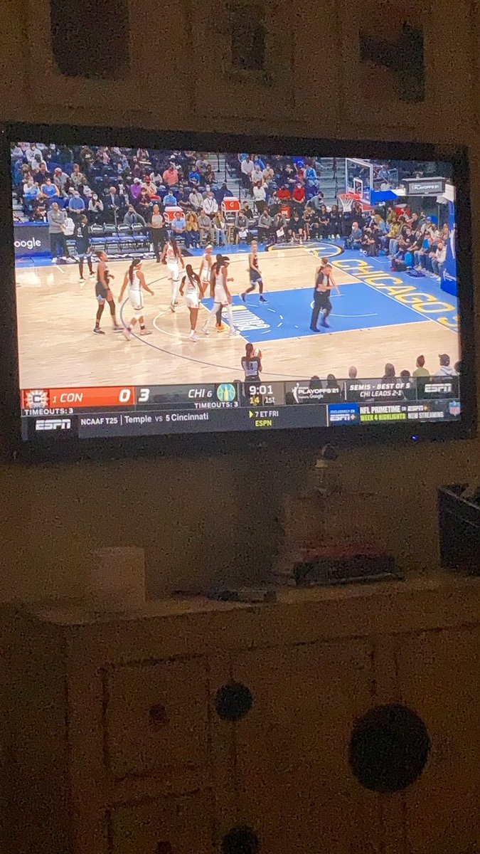 Calixte1010's tweet photo. @chicagosky let’s go!!! @WNBA https://t.co/t5LGzxaXCH