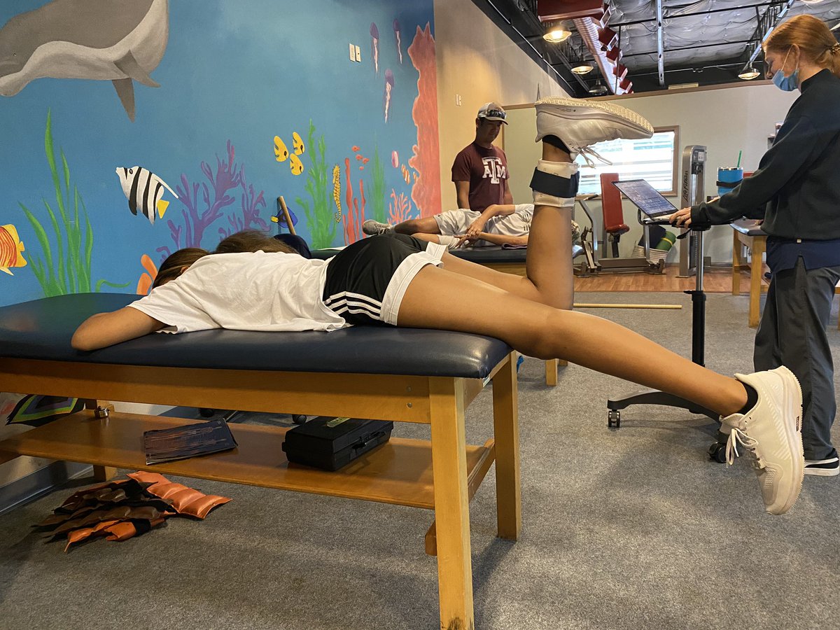 kenzieraewillis's tweet photo. can’t wait to be back on the court! #AO1 #roadtorecovery https://t.co/gRHEe85Rj4