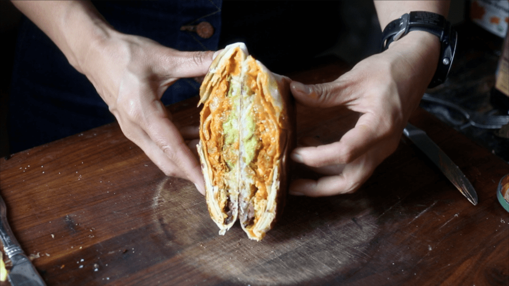 SyndicateRecipe's tweet photo. Kimchi Crunchwrap Supreme
Ingredients list here via Amazon
https://t.co/5b8sXlqWWu
Instructions:
- Preheat oven to 425° F. Place two corn tortillas on a baking sheet and spray each side with cooking spray. https://t.co/881stsbT9M