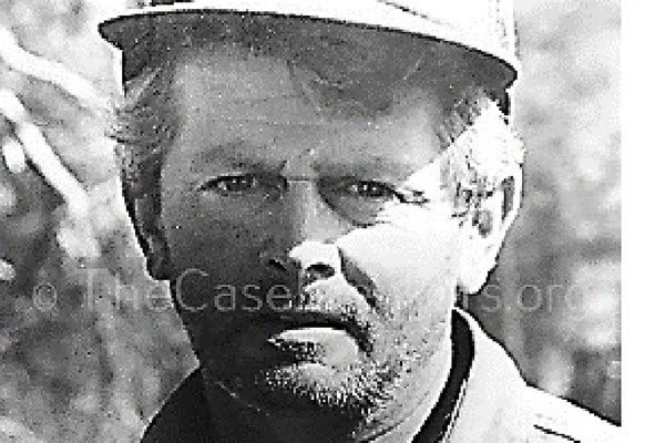 crisayonara's tweet image. a identidade do assassino do zodíaco foi finalmente descoberta mas ele já morreu em 2018, é bizarro imaginar que ele assistiu todos os documentários e teorias sobre ele e viveu normalmente sem ter sido condenado pelos crimes que cometeu