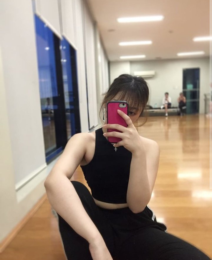 CapKayIcingsFC's tweet photo. 【Kaede Instagram Post Update】

「💋🔥💋 #ひさしぶり #だんす」

🔗: https://t.co/rzpwFDLhjI

#石山楓 #KaedeIshiyama https://t.co/OB4lTXPSOv