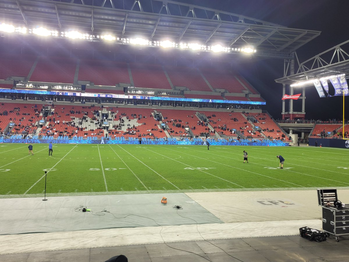 JennAnnis's tweet photo. There needs to be a better halftime show than people replacing divots.  #BringBackTheBand #PullTogether @TorontoArgos https://t.co/hwhgrZtnFH
