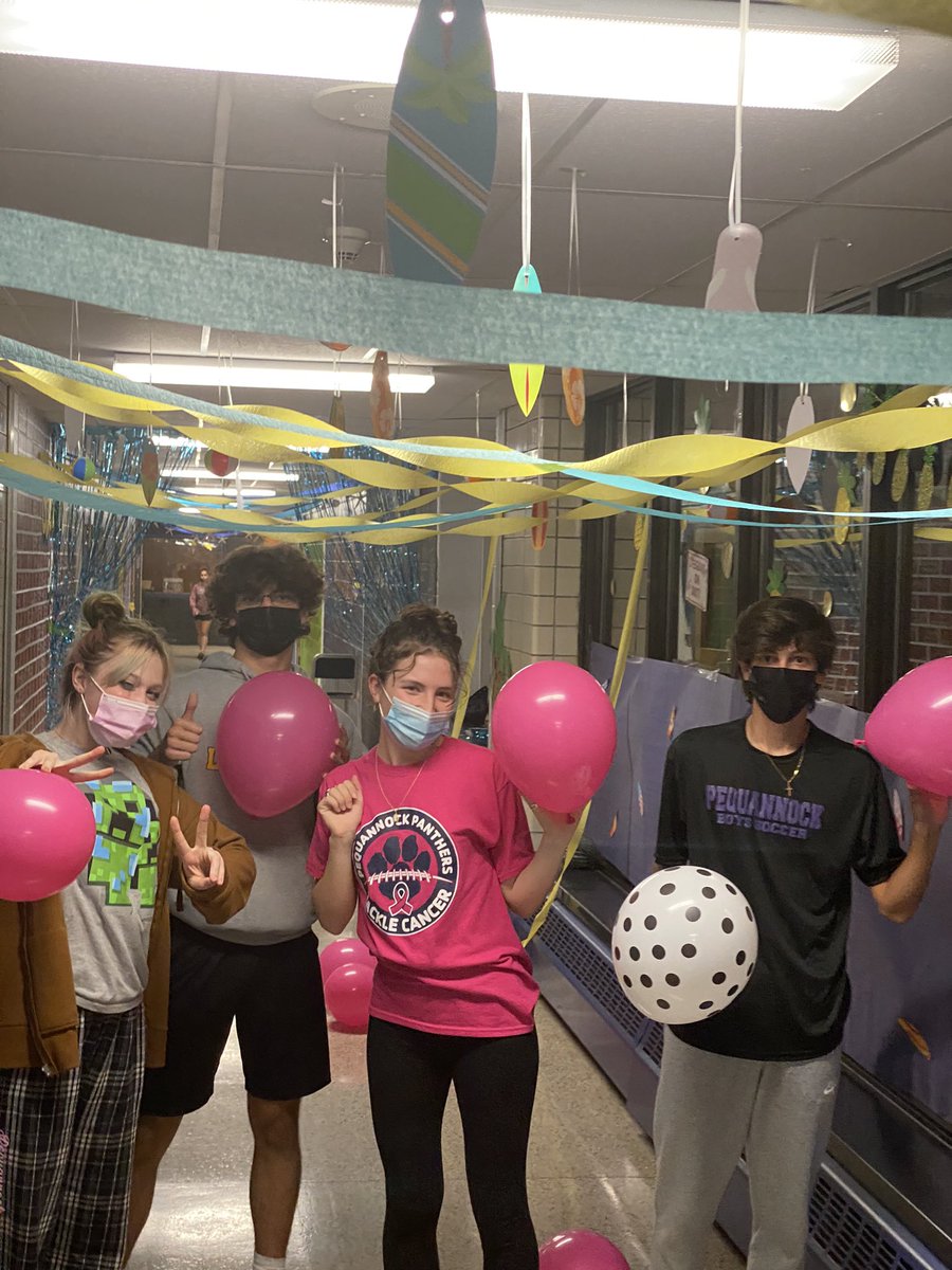 MrJBermudez's tweet photo. The Jersey Juniors have truly brought a new level! This year I teach all juniors and they really are fantastic! Great work! @pthsnation @CaseyGarlasco @RichHayzler @panthertownNJ @MichaelPortas https://t.co/IoPJxcrksZ