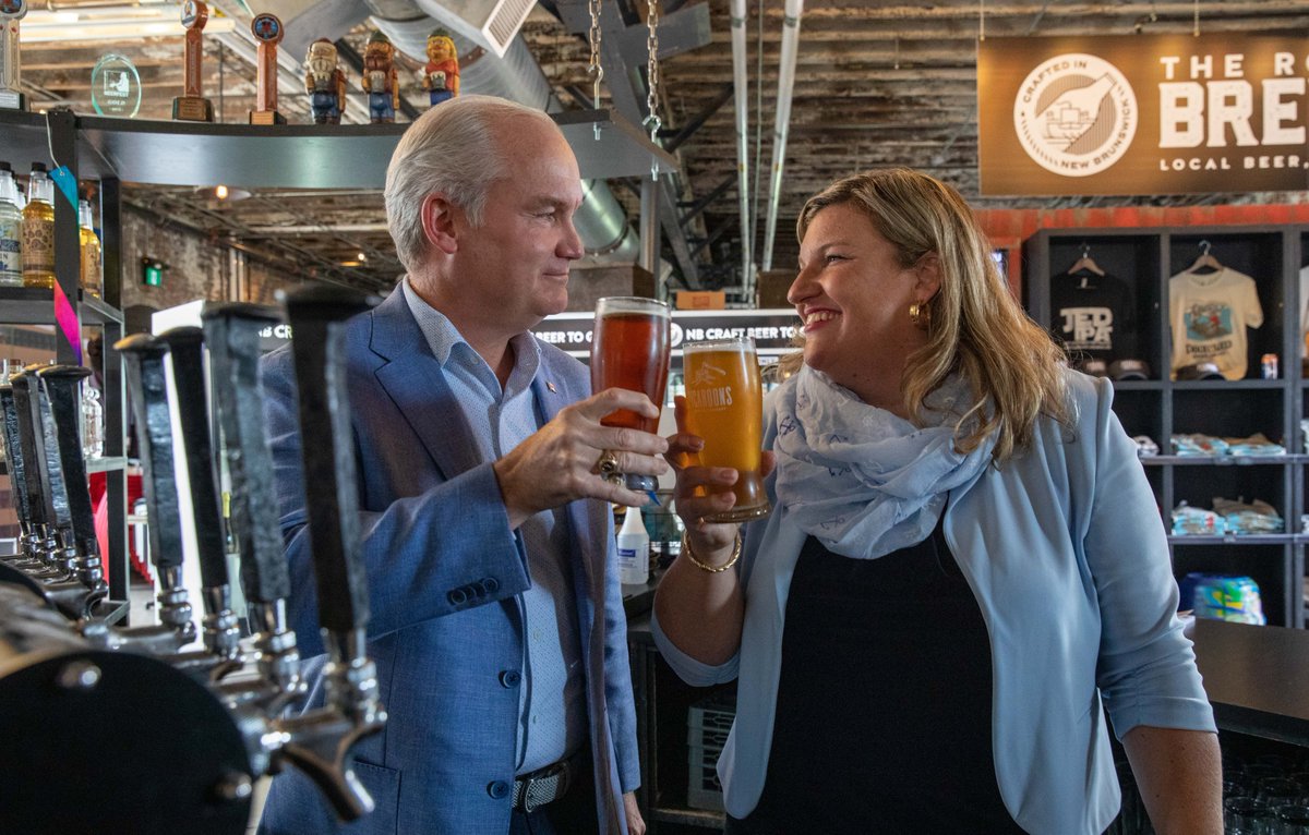 From coast to coast to coast, Canadians sure know how to make good beer! On this #CDNBeerDay, kudos to everyone involved in crafting great Canadian beer across our country. #CheersAgain