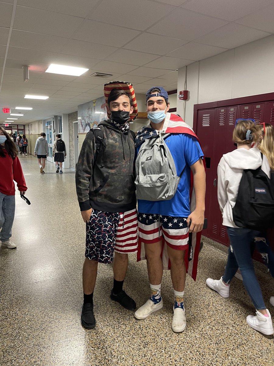 KingsParkHS's tweet photo. Spirit Week at KPHS leading up to 2021 Homecoming https://t.co/v81xUQtjSB