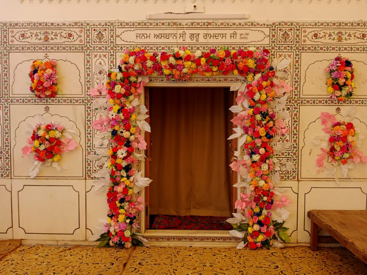 parbhandak's tweet photo. Three days Birthday celebrations of Guru Ramdas Jee started at #Gurdwara Janam #Asthan Guru #Ramdas Jee Chona Mandi #Lahore. Paath Sahib started today and Bhog Akhand Paath Sahib will be held on 9th Oct 2021 https://t.co/aNJ0QbxcAa