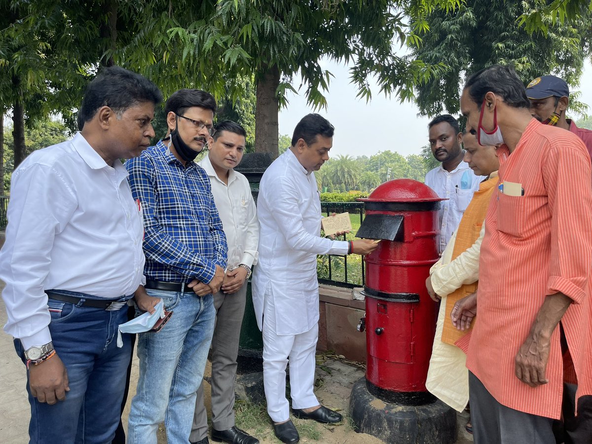 sambitswaraj's tweet photo. Posted the Postcards to our PM @narendramodi ji
#20YearsofSevaSamarpan https://t.co/ggCAxxS15g