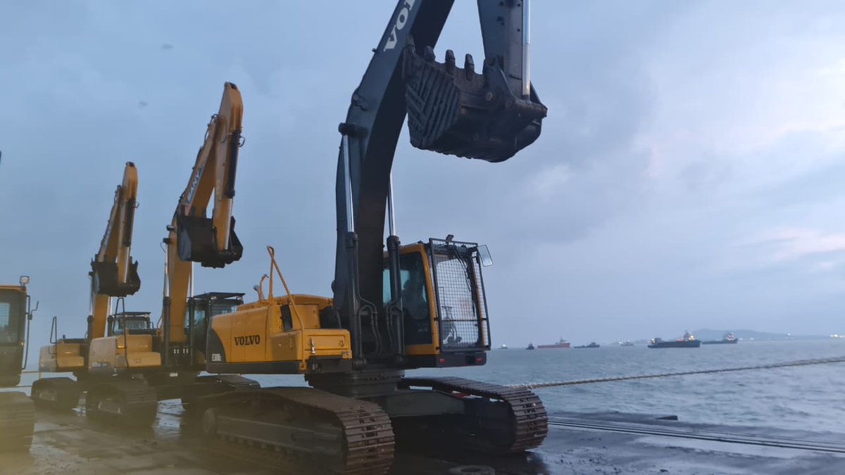 TransworldTweet's tweet photo. Transworld Logistics Ltd completes several shipment from India, has successfully completed several impressive shipments (total of 24 units) from #Mumbai, #India to #Tincan, #Nigeria.
Read more: https://t.co/Wt5C6B5qEI
#TransworldGroup #TransworldLogisticsLtd #ProjectCargoExpert https://t.co/bf6MjIt6ia