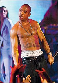 Beautiful sweaty Ja-Rule. Delicious chocolate. That Sexxxy raspy voice /`~Muder!