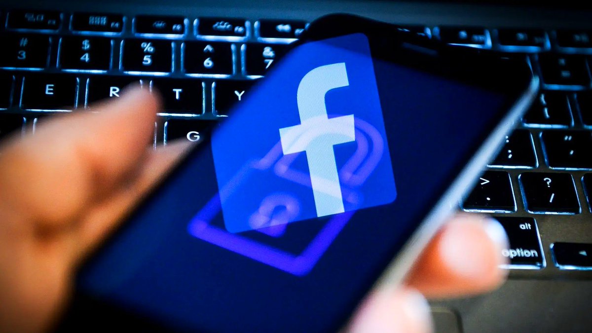 Slava_Kadomets's tweet photo. The #WhiteHouse said more needs to be done and reforms should happen given privacy and trust concerns raised about #Facebook Inc. #Reutets #TechnologyNews https://t.co/Xsasb7xexB