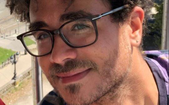 ⚫ Il était livreur à vélo. Il avait notamment participé à l’élan de générosité qui a fait naître l’association Les Vélos du cœur. Hommage à Romain Lambert, 31 ans, tué la semaine dernière dans l’exercice de son travail à Strasbourg. dna.fr/societe/2021/1…