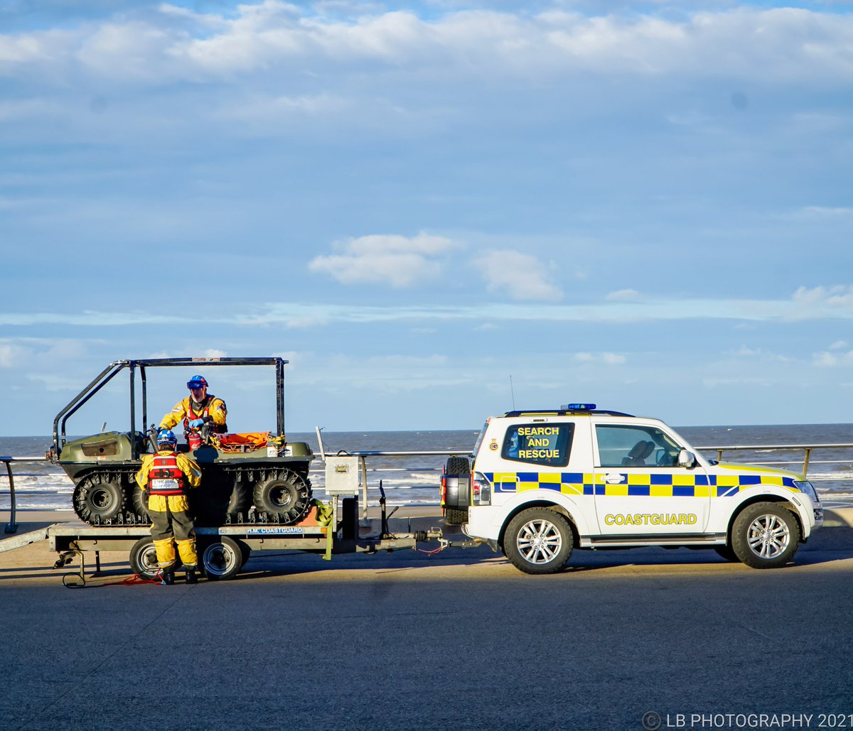 PositiveLee7's tweet photo. #knottendcoastguard with their Argo AVT searching to shoreline yesterday. #Blackpool #Coastguard  #argoavt #blackpoolbeach #rnliblackpool #searching https://t.co/DKzDHM994U