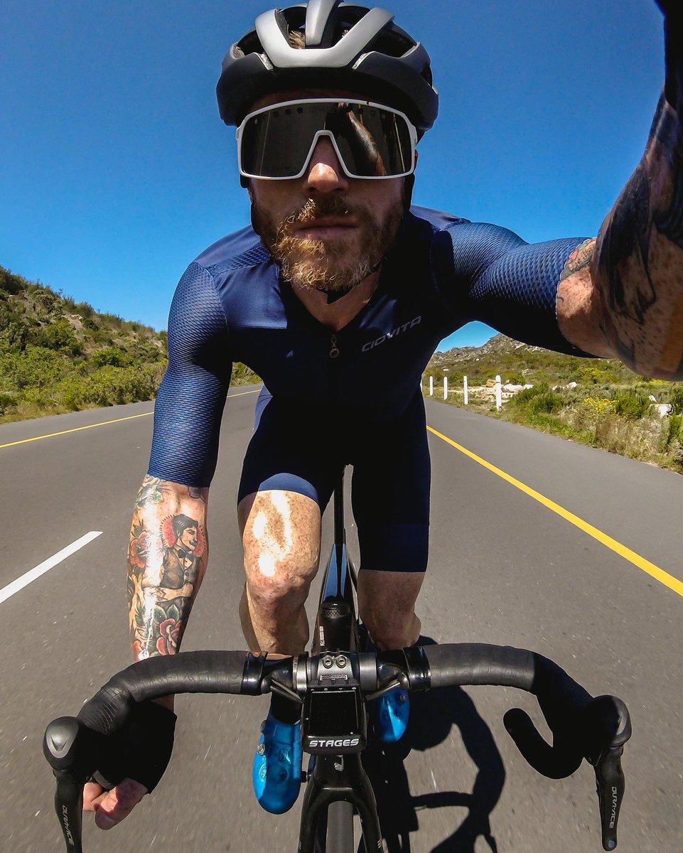 Sean_Sako's tweet photo. Back to back rides

No refuelling required • no Bonk!

Think Out Of The Box: https://t.co/kjl14vY2SE

#keto #ketocarnivore 
#lookcycle #rideyourdream 
#ciovita #prologo #challengetires 
#shimanorider #rideshimano https://t.co/DISnfuwslS
