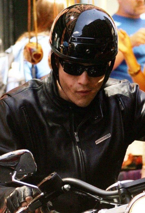 heatharchive's tweet photo. heath ledger riding his motorcycle https://t.co/v1e93DanHw