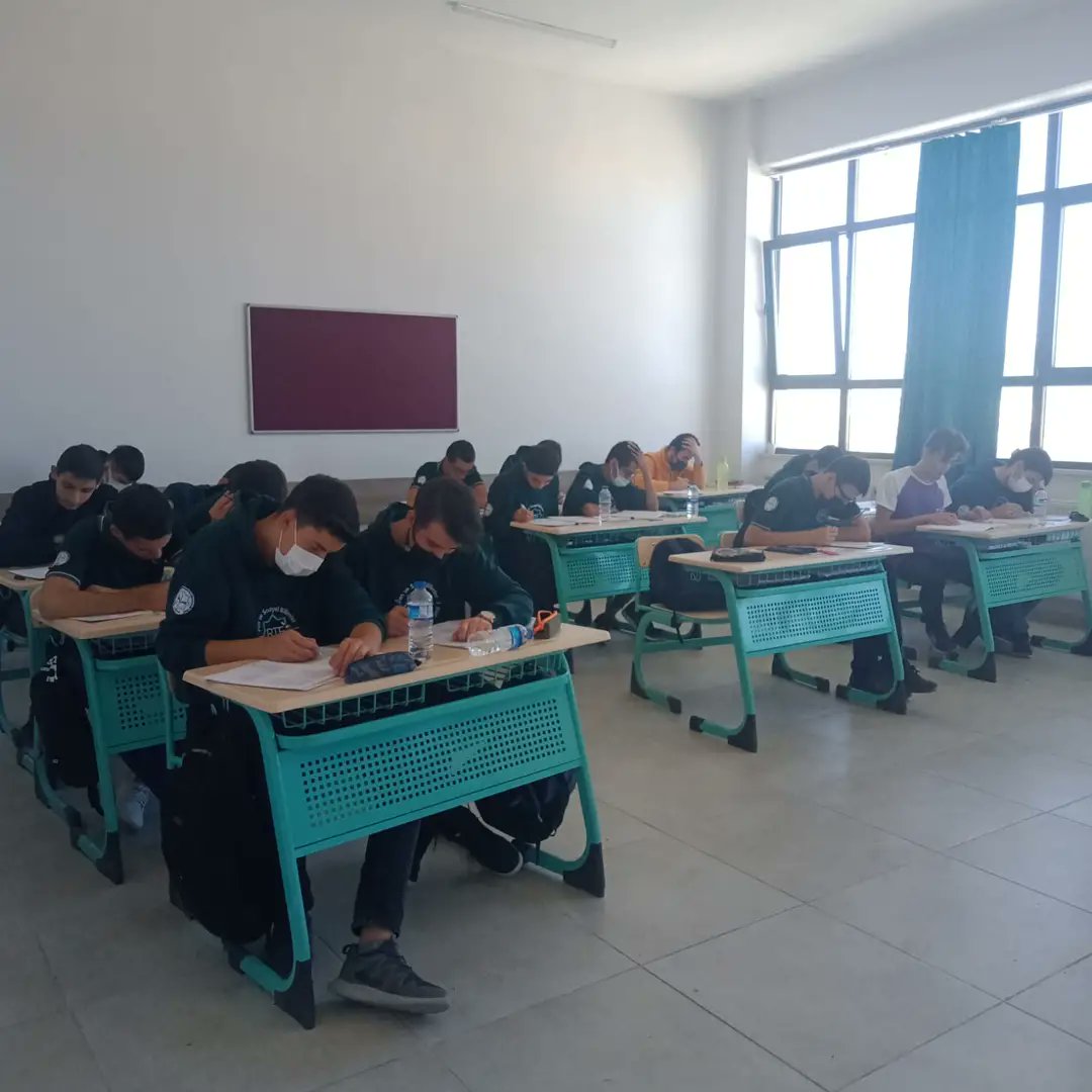rteaihlproje's tweet photo. Lise son sınıflarda TYT hazırlığında bir deneme sınavı daha gerçekleştirdik https://t.co/0YRqpitd5f