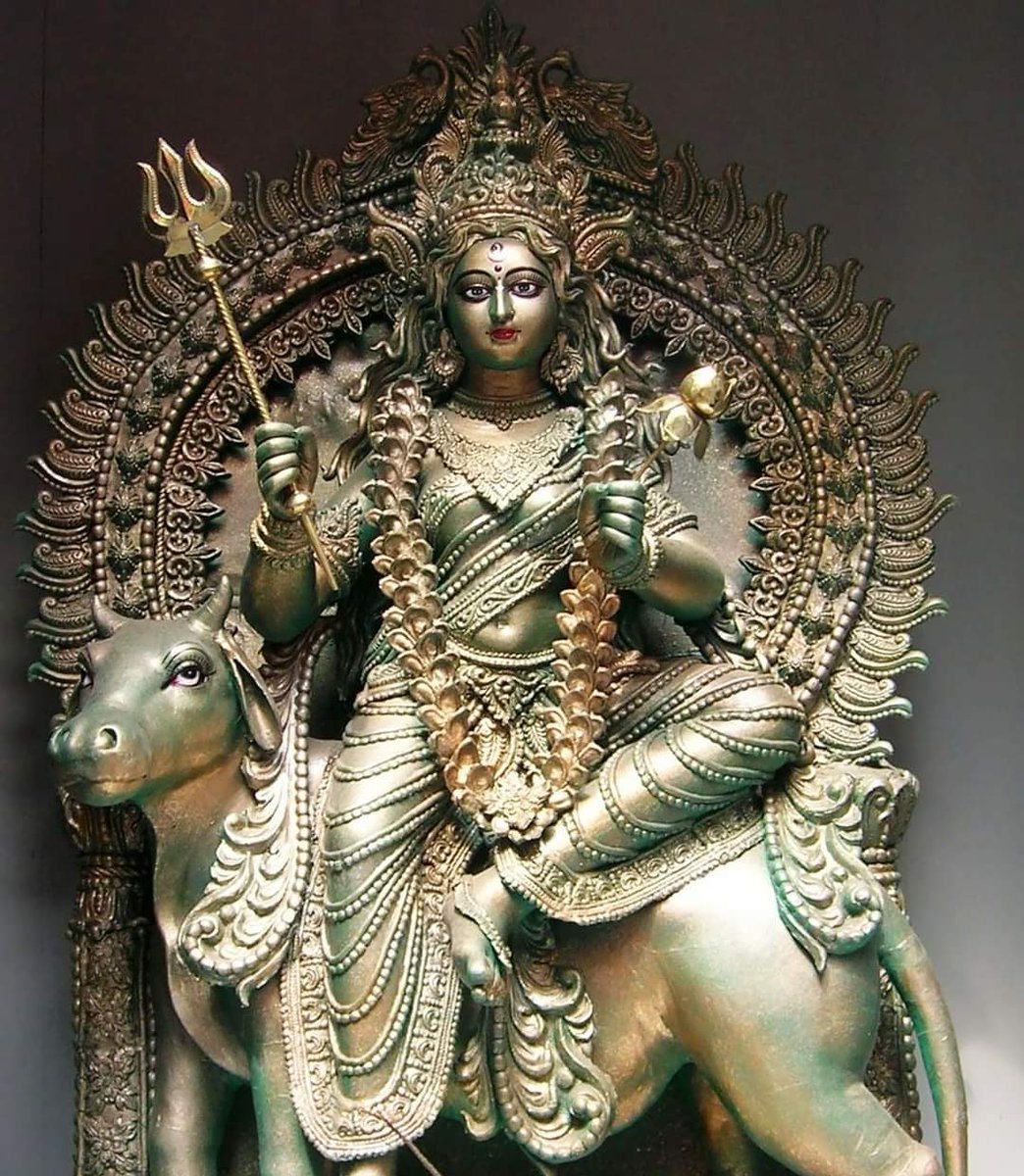 शक्ति का क्षय करने वाली गतिविधियों पर विराम लगाकर, संपूर्ण मानसिक एकाग्रता के साथ आदिशक्ति जगदंबा की अखंड आराधना करिये और मां की कृपा प्राप्त कर अपने जीवन का रूपांतरण कर लीजिए; यही नवरात्रि पर्व की सार्थकता है। 

आप सभी को नवरात्रि की हार्दिक शुभकामनाएं।