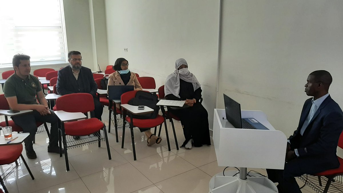 AybuGlobal's tweet photo. Student seminar (1)

student of master’s degree in Health Policy and Global Health Mr. Ayouba Fafana gave a seminar on “Health system of Liberia”. https://t.co/esggH5ahsZ
