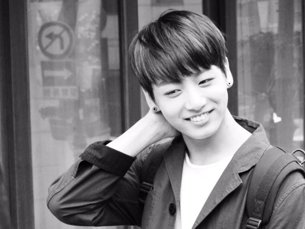 BTS FOR YOU 渋谷マルイ JUNG KOOK フォト BTS JAPAN OFFICIAL on X: 