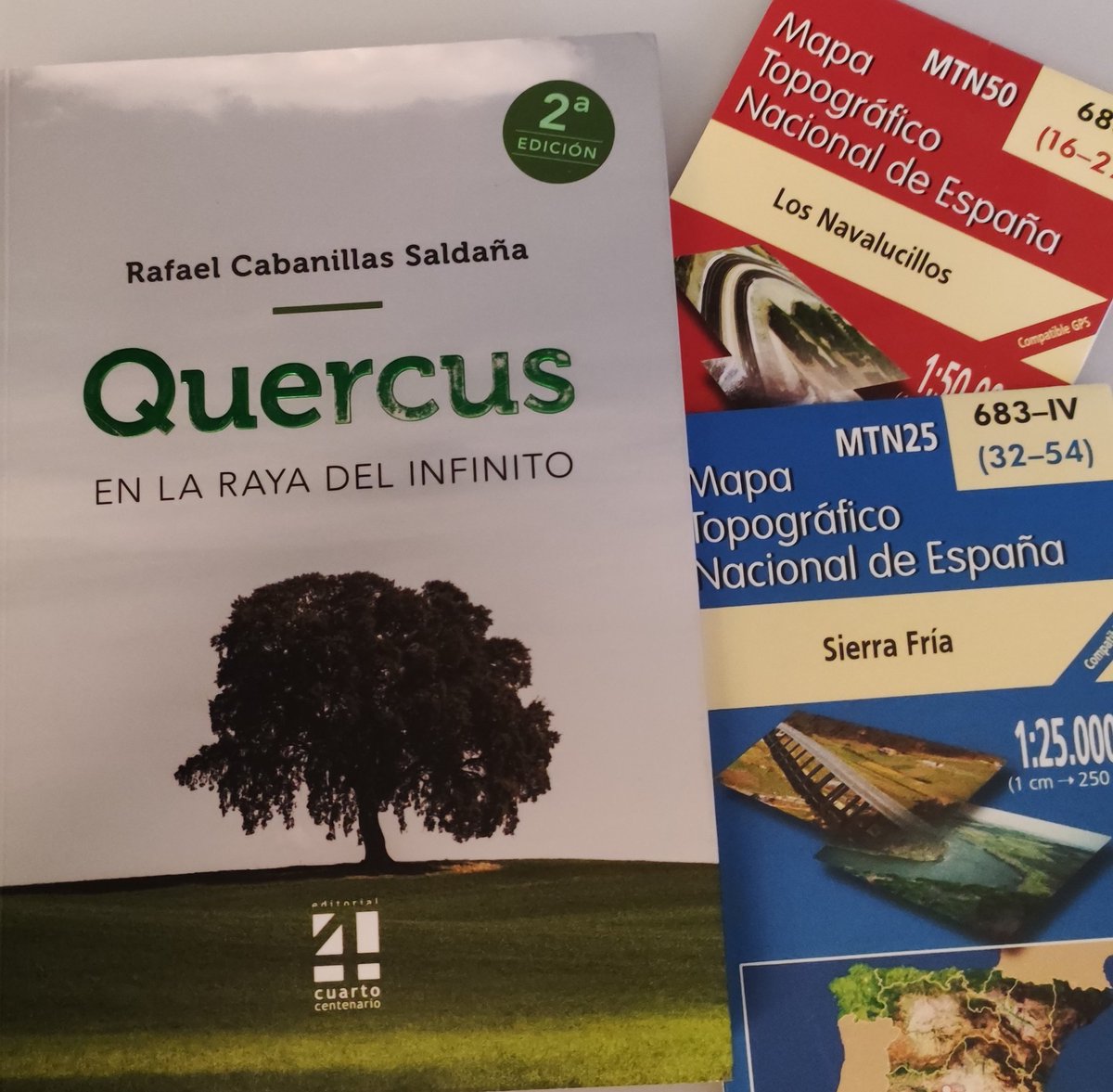 JMGARCIADF's tweet photo. #Quercus, he terminado está impresionante novela de @rafa_cabanillas. Un tipo que conoce el monte y a sus gentes. La historia continua, en las silentes mañanas de este otoño, con la subida al Rocigalgo. He reconocido la biografía de Juan March y quizás el palacio del Castañar. https://t.co/xD7lRkAxxA
