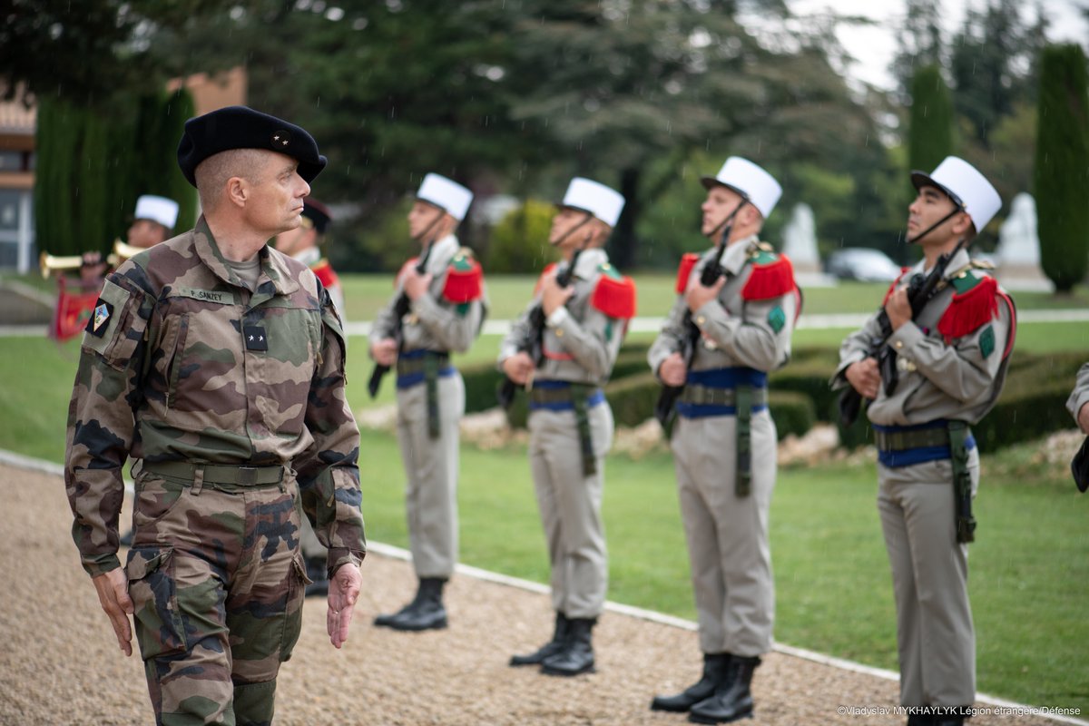 CDC_2eREG's tweet image. Du 4 au 5 octobre 2021, le général Paul Sanzey commandant la 27e Brigade d’infanterie de montagne est venu rendre visite aux sapeurs légionnaires de montagne du #2REG.

#27BIM
#Légion
#Légionnaire
@ecolegenie49