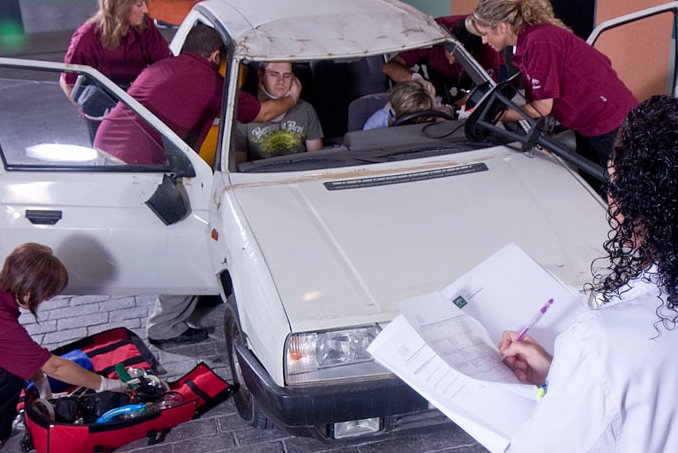 IAVANTE_FPS's tweet image. ¿Te has informado ya del curso precongreso #SESSEP21 #ECRM @SEMES_ ? En él podrás entrenar cómo manejar situaciones de crisis en urgencias y emergencias y trabajo en equipo a través de #simulación en nuestro centro #IAVANTEformación Inscríbete @Sessep_Esp  congresosessep.es/actividades_pr…