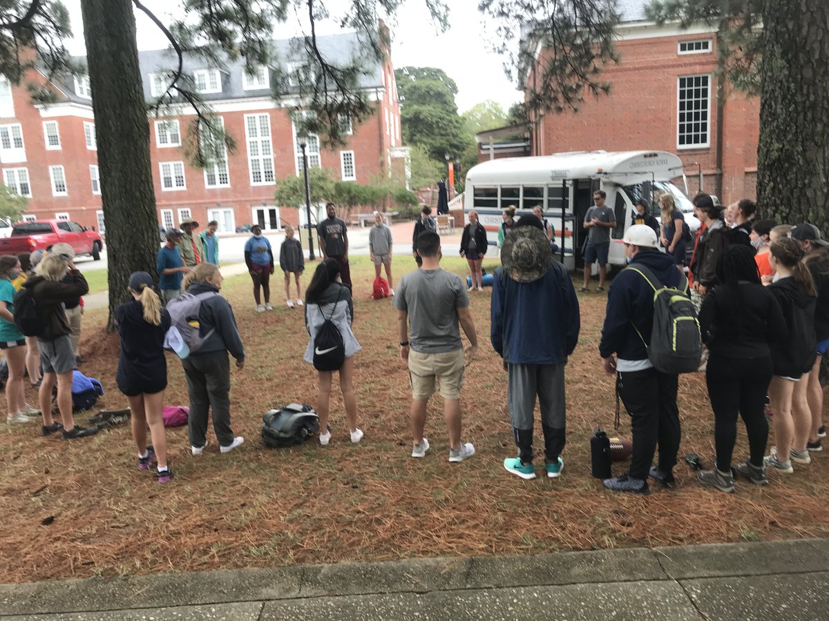 CCSrightnow's tweet image. A first glimpse of the 9th graders exploring OUR PLACE - our waterways and surrounding communities! #Immersion2021 #unplugged #SetYourCourse #PrivateSchool #since1921