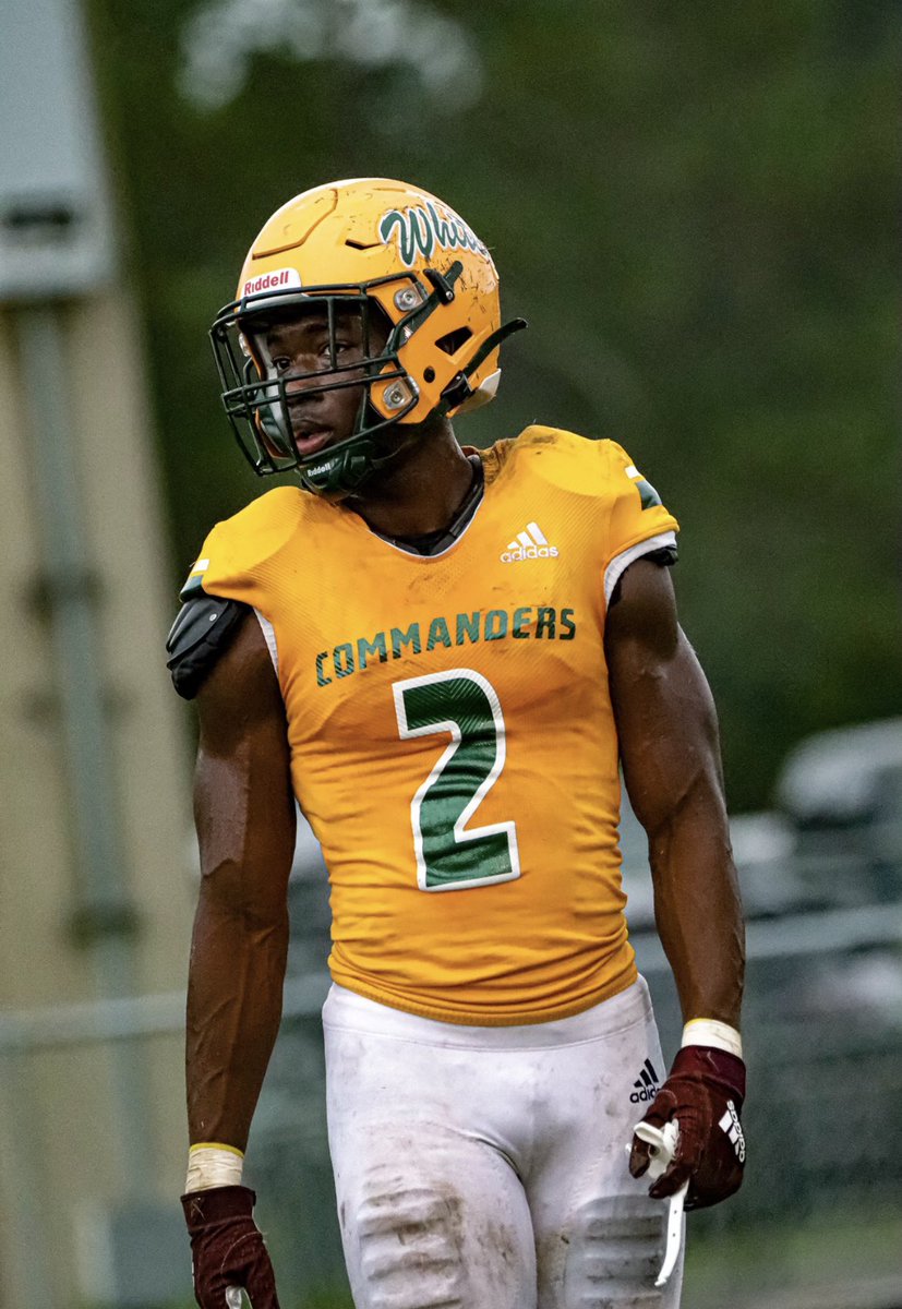 Da4Sportsmen's tweet photo. Shout out to this week’s Duvaller of the Week @Christian_E22 from @EdWhiteFootball with a huge come back game with over 200 yards, 5 touchdowns and multiple tackles for a losses! Also shout out to our runner up @KadeFrew from @Bolles_Football  for a huge game against Trinity https://t.co/oLiCNxoaEu