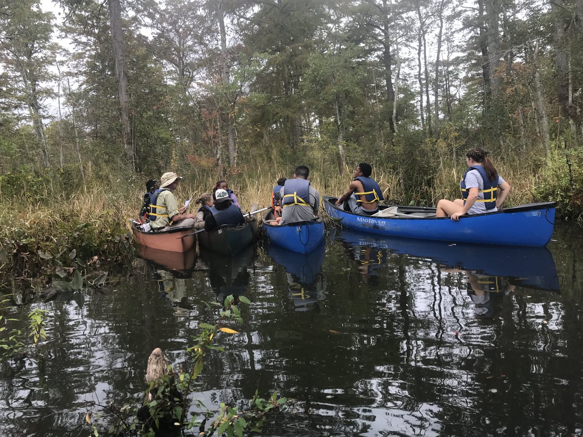 CCSrightnow's tweet image. A first glimpse of the 9th graders exploring OUR PLACE - our waterways and surrounding communities! #Immersion2021 #unplugged #SetYourCourse #PrivateSchool #since1921