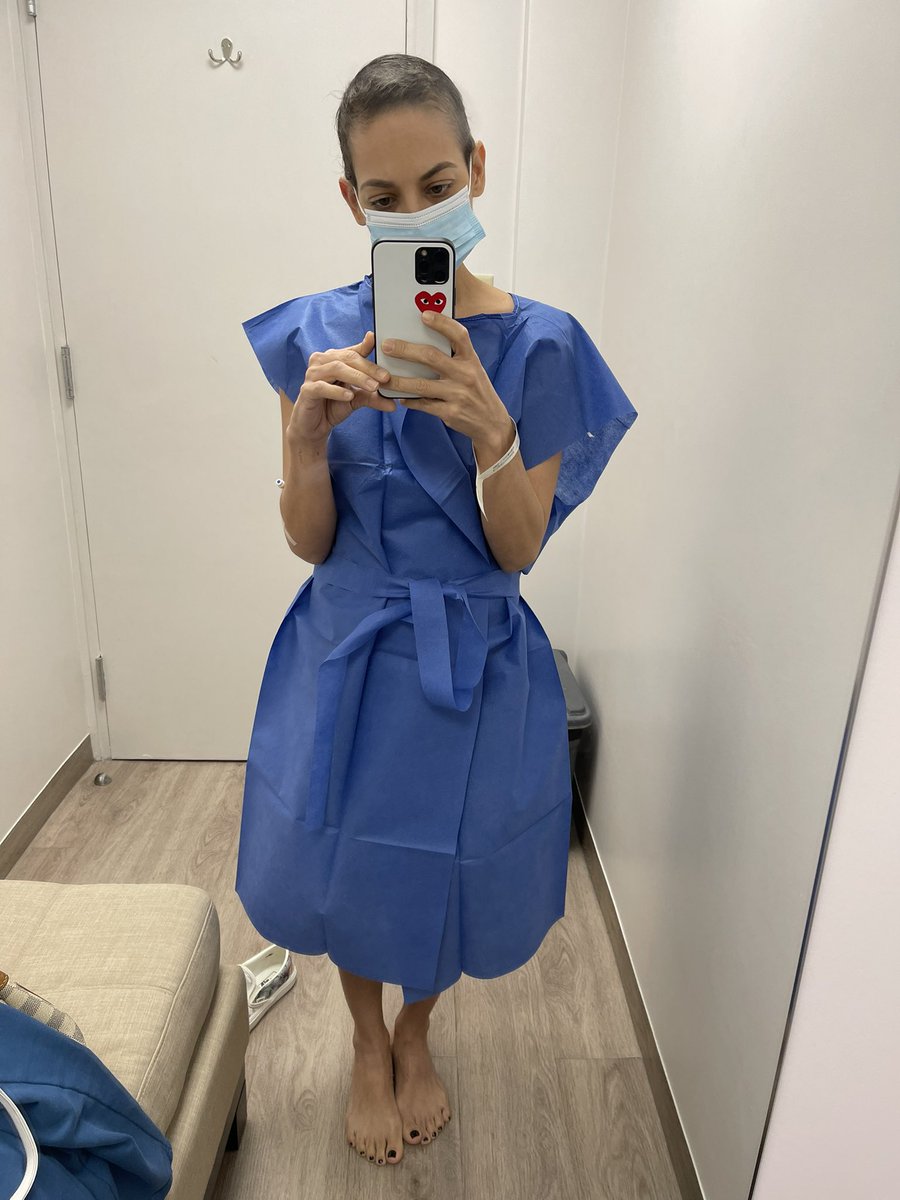 ariana_lyma's tweet photo. Hoy me tocó resonancia cervical. Fue más largo de lo normal. Salí como si hubiera corrido 21km. AGOTADA! Lo bueno es que puedo ver como voy, así que esperemos que esos resultados salgan todos negativos. https://t.co/hykDRNB99e