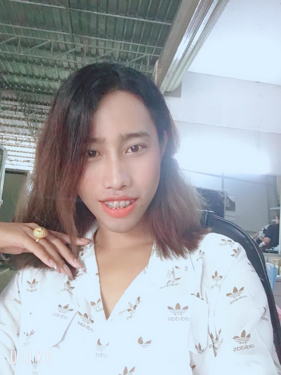SamSung97352183's tweet photo. ເຊັງໆນັ່ງເຟົ້າຮ້ານ
ຢາກຖືກສີ້ແຮງ
ສີ້ຈຸກໆ..ຢາກເຈີ້ຄົນຫືນໆ..ແຖວນີ້ມີບໍ🤪🤪 https://t.co/ysaW9Xkk7S