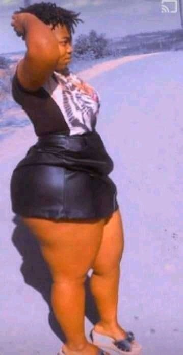 Mzansi huge Curves on Twitter 