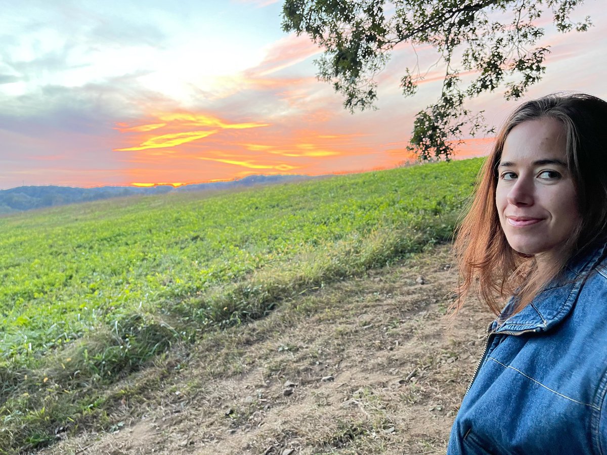 SophieCoran's tweet photo. Woo! I am extremely excited to be opening for the glorious @SalekaNight at @worldcafelive next week, 10/13 with a solo set ✨don’t miss this! ❤️

Grab tix: https://t.co/YIF5VVk6Cx https://t.co/0MB1Aphy96