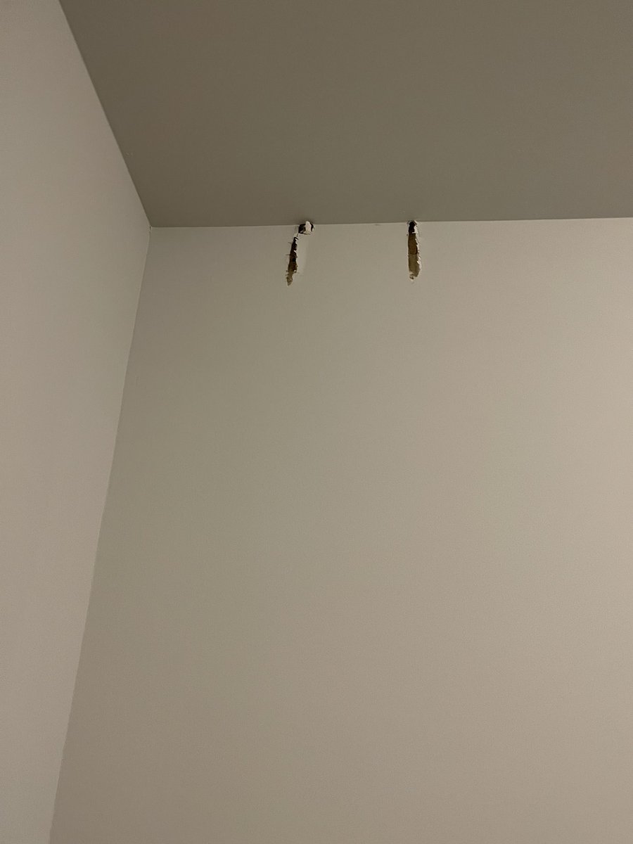 ThomasAscher's tweet photo. Thank you @Xfinity for recommending @HelloTech. My order for an Ethernet cable to my office, in my BRAND NEW house ended with no job complete, 3 extremely large holes and plaster in my new PC, monitor, keyboard, mouse and desk. Cost me $225 &amp; 8 hours to have $3000+ in damages. https://t.co/mqZWnEkJt1