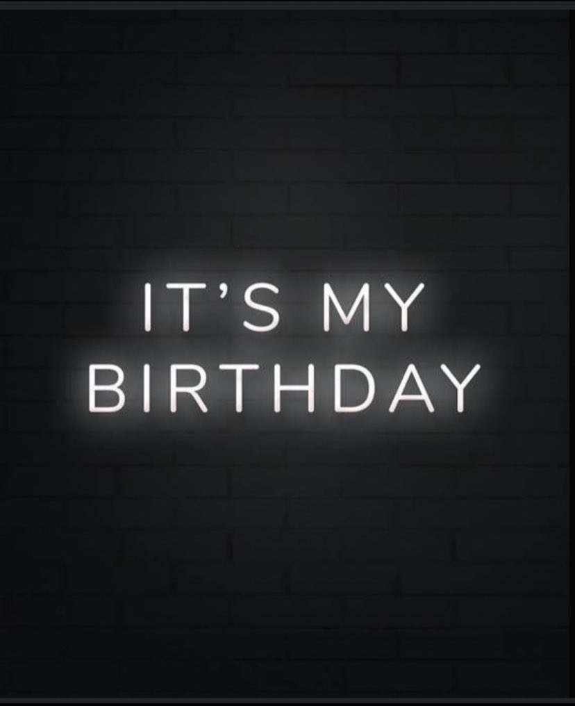 __Shahiraa's tweet photo. يــارب سنــه  خــير  لي وتحقـــق كل امانينــا🥺🙏. https://t.co/CH8X9TvQ4L
