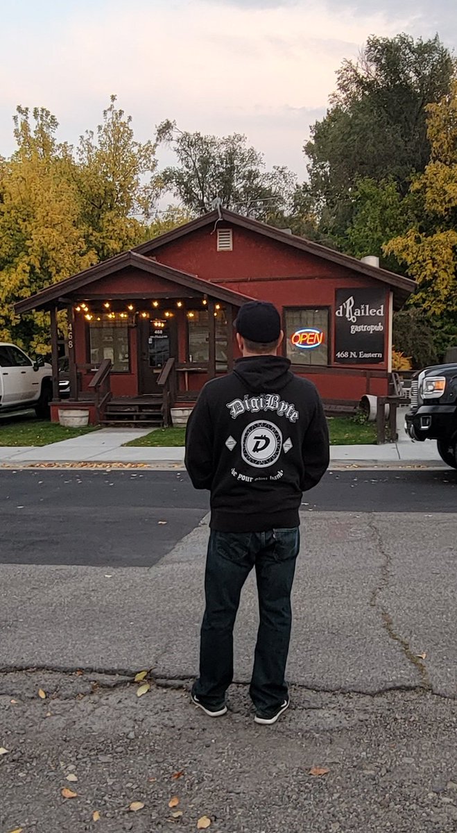 Fingyz.dgb🪨⛏² (@0risk0reward) on Twitter photo <a href="/SoundDrGenie/">sounddrgenie.btc</a> Yep, always reppin' #DigiByte. Rockin the hoodie <a href="/Lastfridayart/">⌁ŁF⌁ NFT Lastfridayart.nft</a> made for me. 😎👊 <a href="/SoundDrGenie/">sounddrgenie.btc</a> Yep, always reppin' #DigiByte. Rockin the hoodie <a href="/Lastfridayart/">⌁ŁF⌁ NFT Lastfridayart.nft</a> made for me. 😎👊